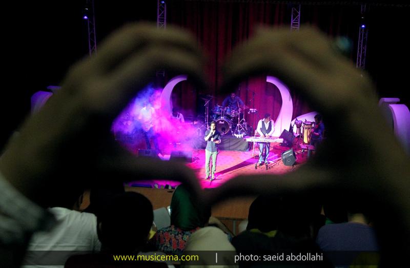 گزارش از کنسرت محسن یگانه در بندرعباس به همراه عکس ها